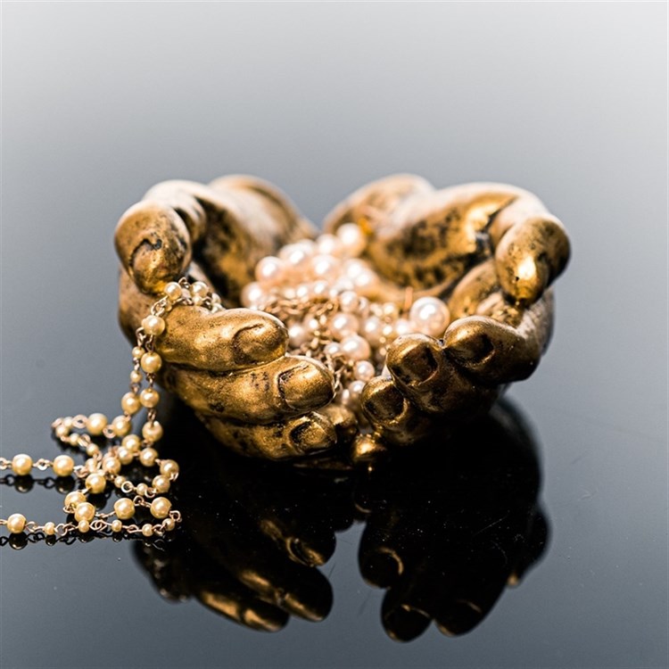 Подставка для украшений Ладони U09232-G полистоун цв.золотой - фото 240786